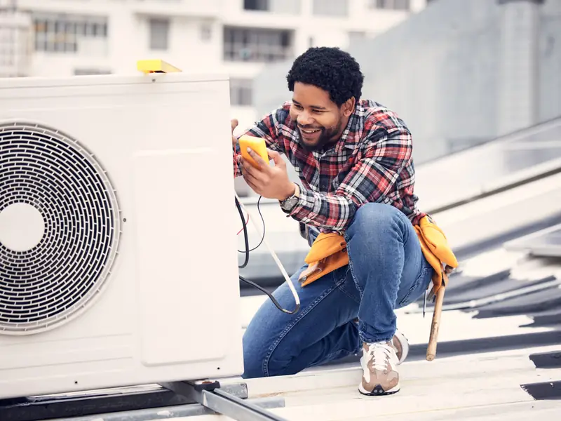 Contrôle électrique d'un groupe extérieur de climatisation